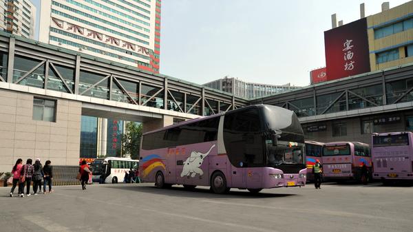 各汽車站3500臺(tái)大巴投入春運(yùn) 鄭州800公里以上長途班線